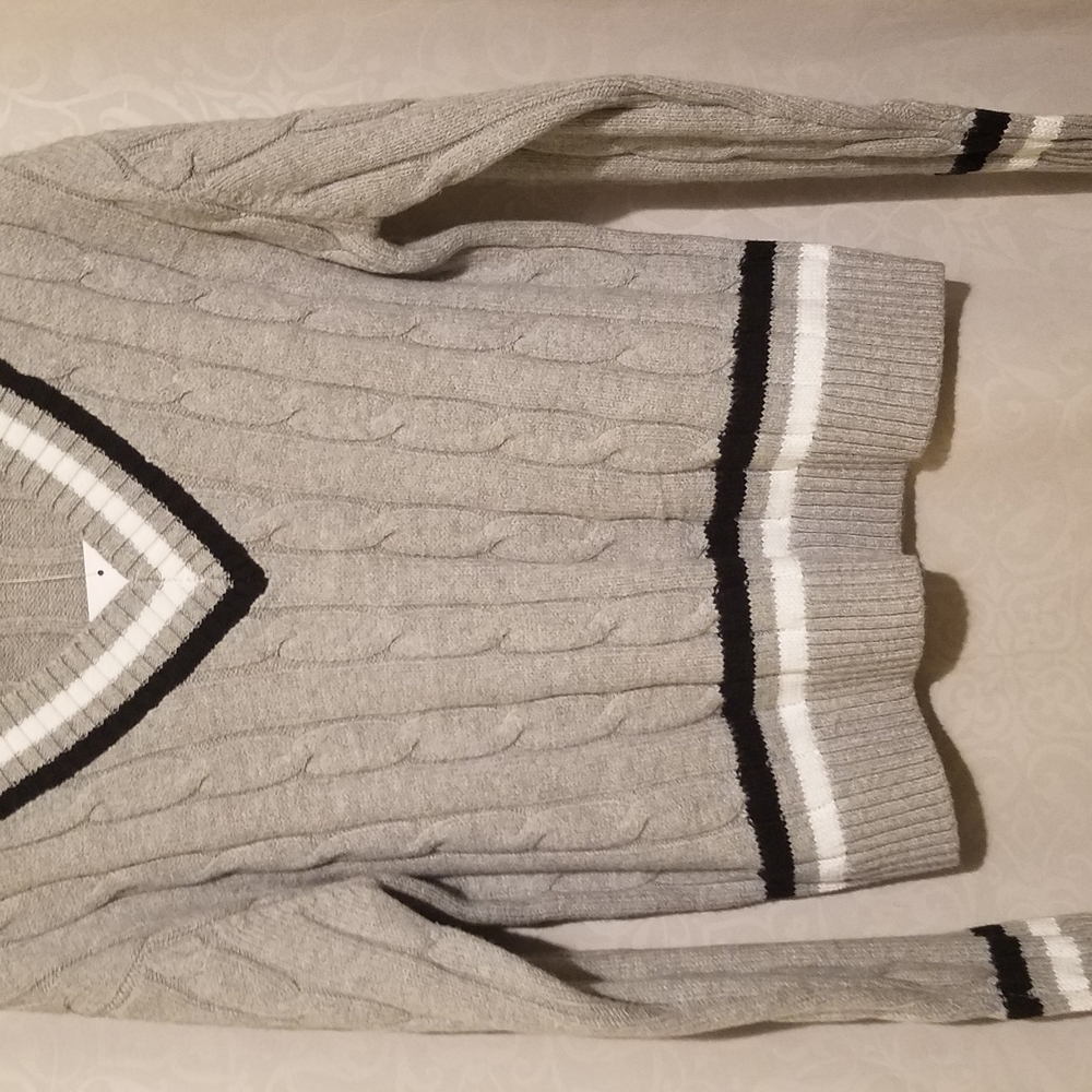 Crown and Ivy Women's Sweater Colied Size MEDIUM Gray